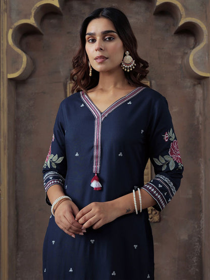 Ethnic Motifs Embroidered V-Neck Thread Work Kurta With Trousers