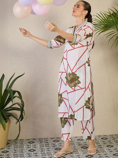 Women Floral Printed Regular Pure Cotton Kurta with Trousers