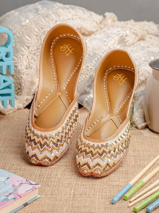 Dhiyona HOP Women Hand Embroidered Leather Mojaris