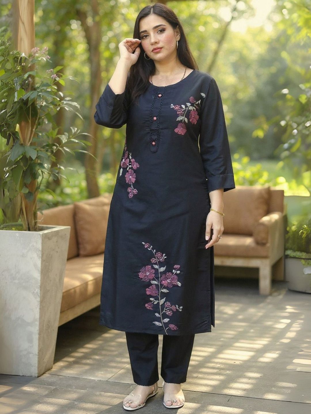 Floral Embroidered Thread Work Kurta With Trousers