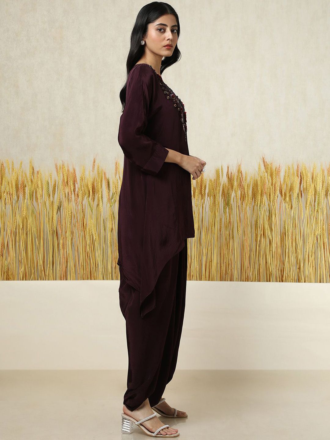 Dhiyona SO Women's Women Regular Beads and Stones Kurta with Dhoti Pants