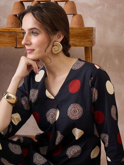 Women Printed Regular Pure Cotton Kurta with Trousers