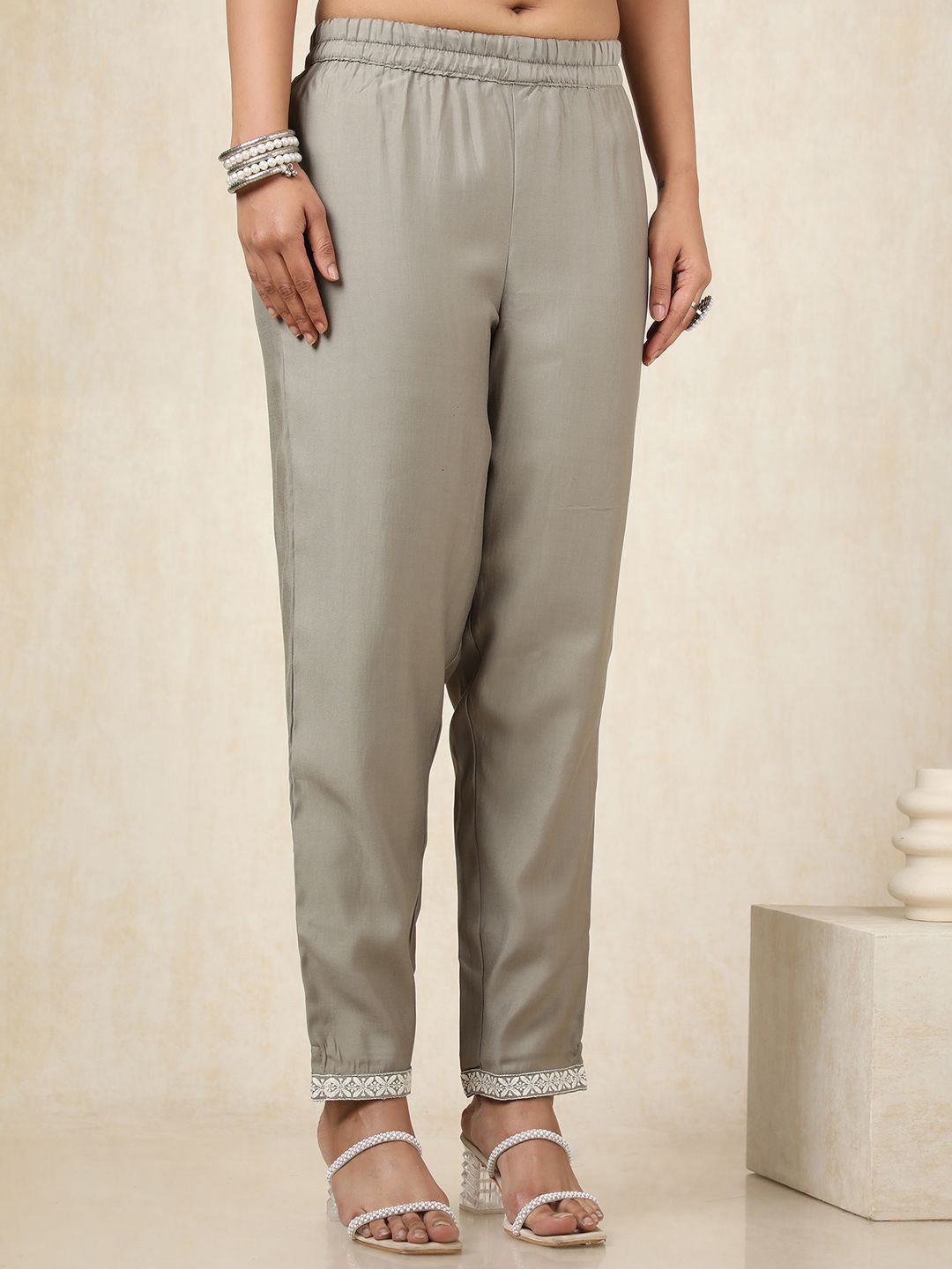 Dhiyona SO Women's Women Ethnic Motifs Printed Regular Chanderi Cotton Kurta with Trousers & With Dupatta