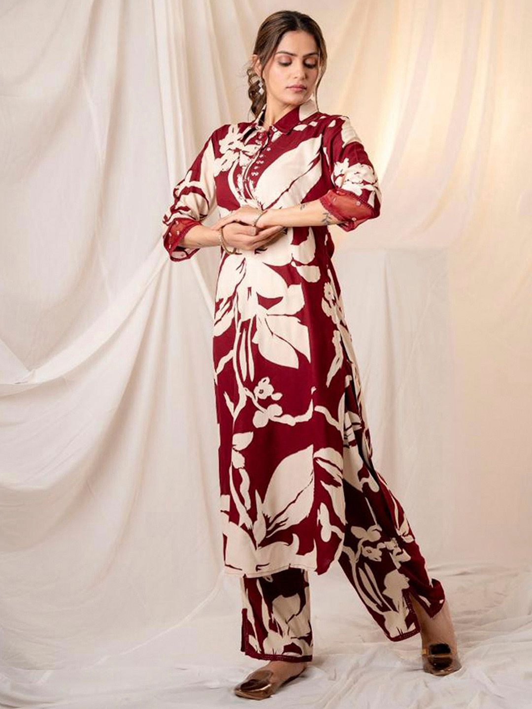 Women Floral Printed Regular Sequinned Kurta with Trousers