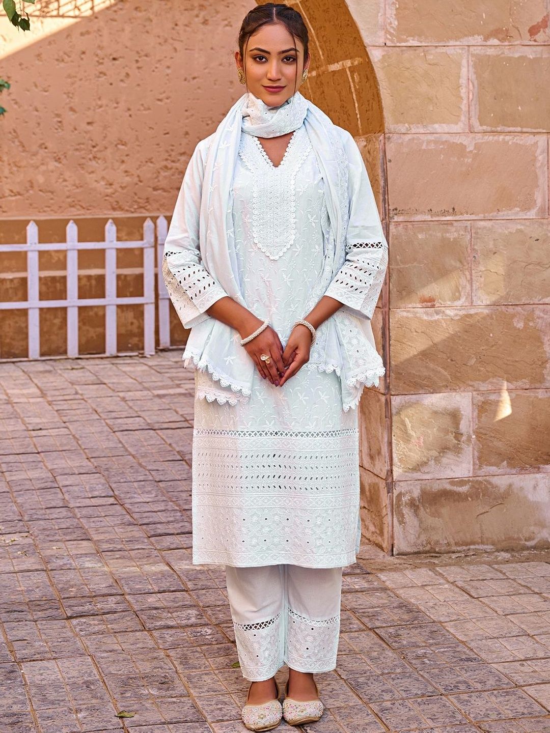 Ethnic Motifs Embroidered Chikankari Pure Cotton Kurta With Trousers & Dupatta