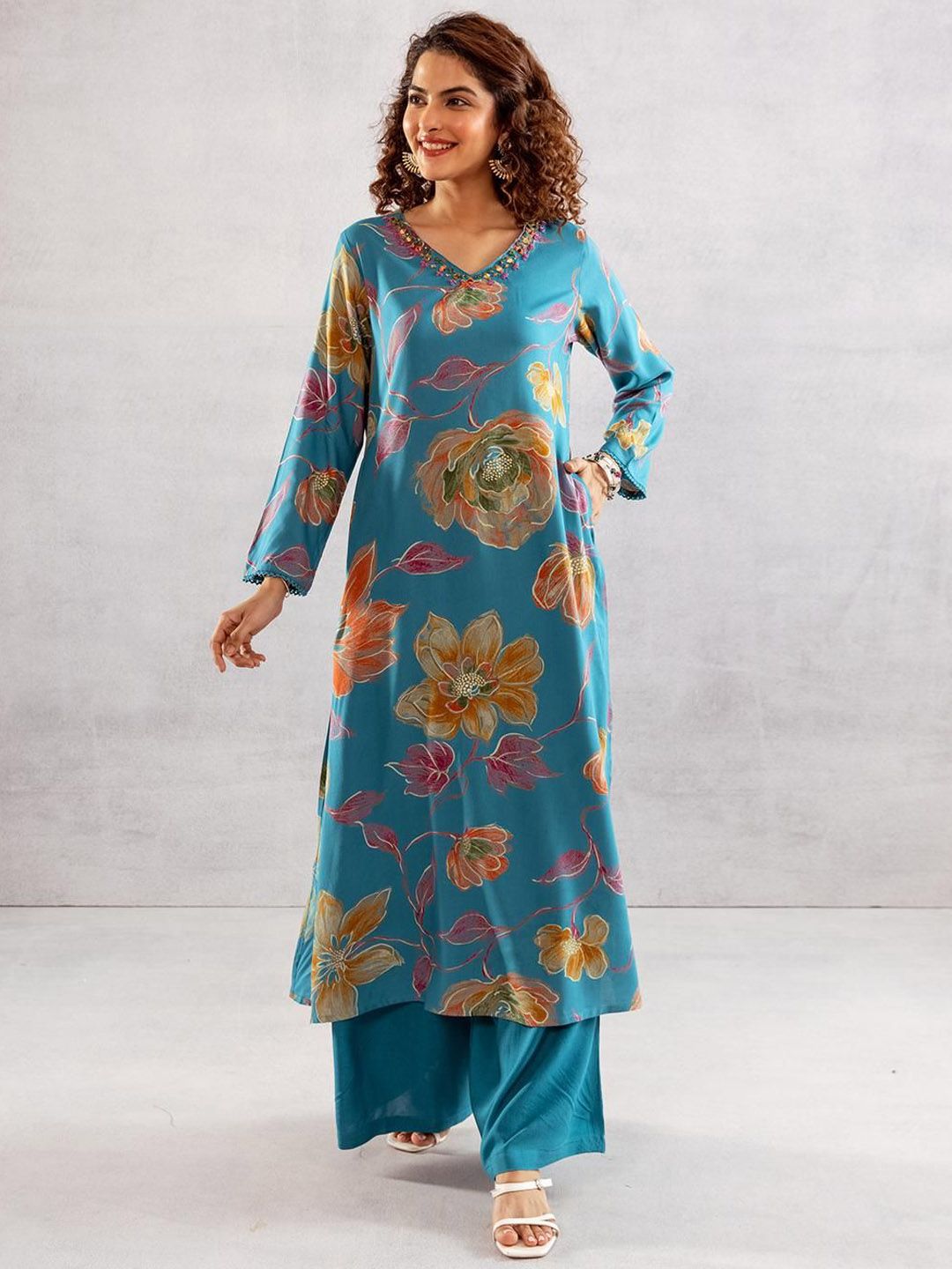 Dhiyona IS Women's Women Floral Printed Regular Kurta with Trousers