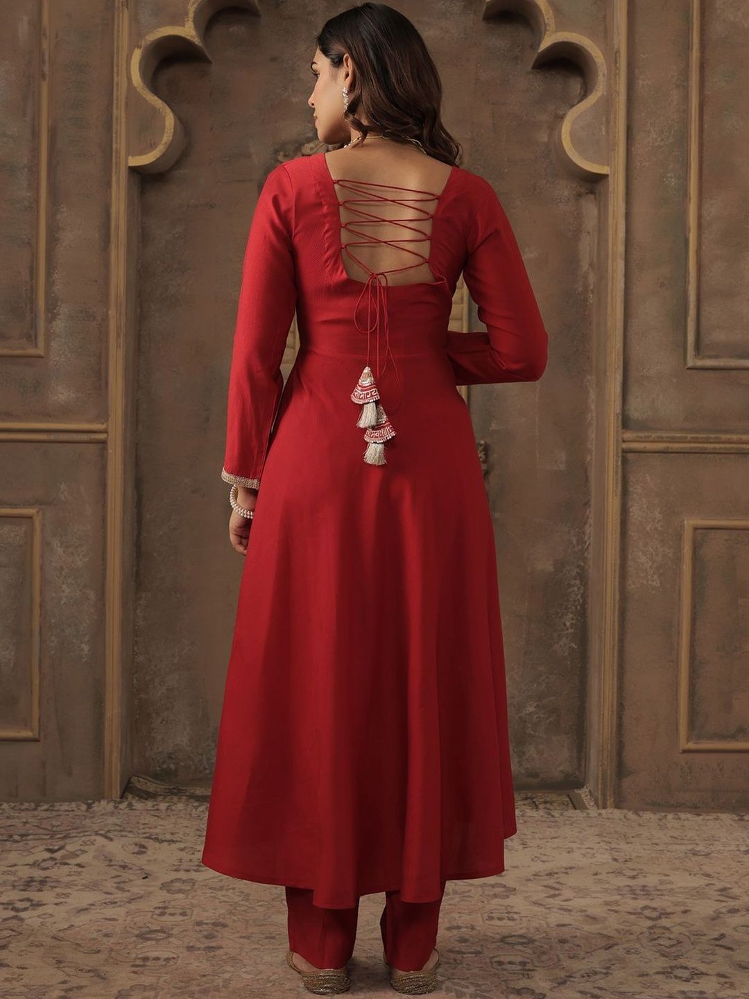 Liva Sweetheart Neck Anarkali Kurta With Trousers & Dupatta