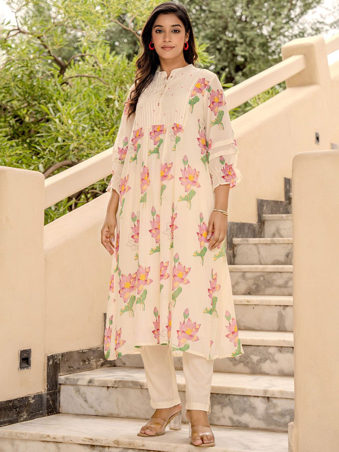 Women Floral Printed Mandarin Collar Pure Cotton A-Line Kurta with Trousers