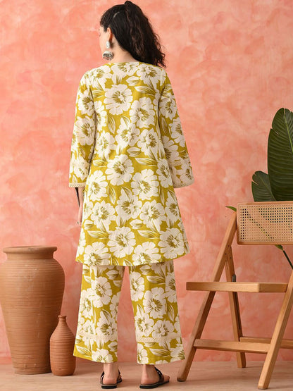 Dhiyona SN Women's Floral Printed Cotton Kurta with Trousers