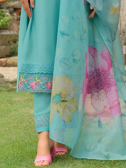 Women Floral Embroidered Regular Thread Work Kurta with Trousers & Dupatta