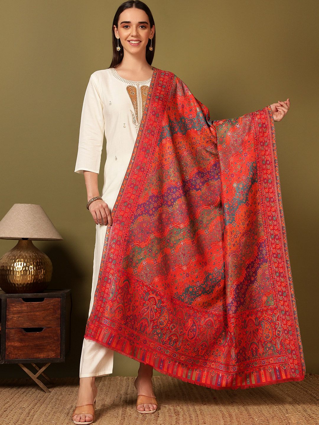 Dhiyona PA Paisley Woven Design Woolen Shawl