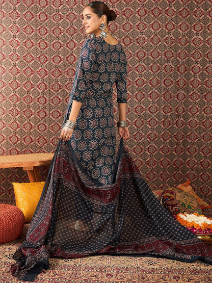 Dhiyona IE Women's Women Floral Printed Regular Pure Cotton Kurta with Trousers & Dupatta Kurta Sets
