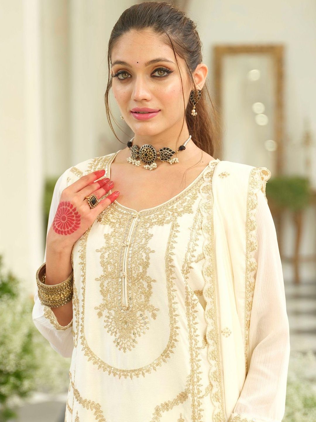 Floral Embroidered Thread Work Kurta With Palazzos & Dupatta