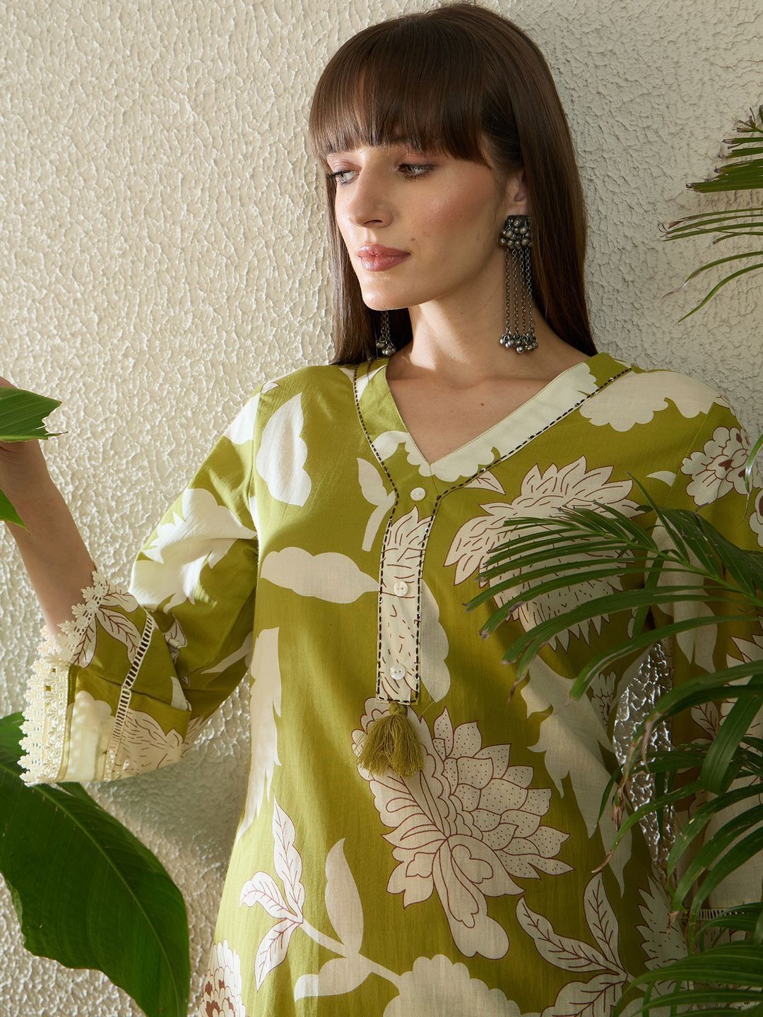 Dhiyona IE Printed V-Neck Three-Quarter Sleeves Pure Cotton Tunic And Trousers