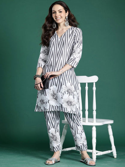 Dhiyona IE Printed Top With Trousers Co-Ords