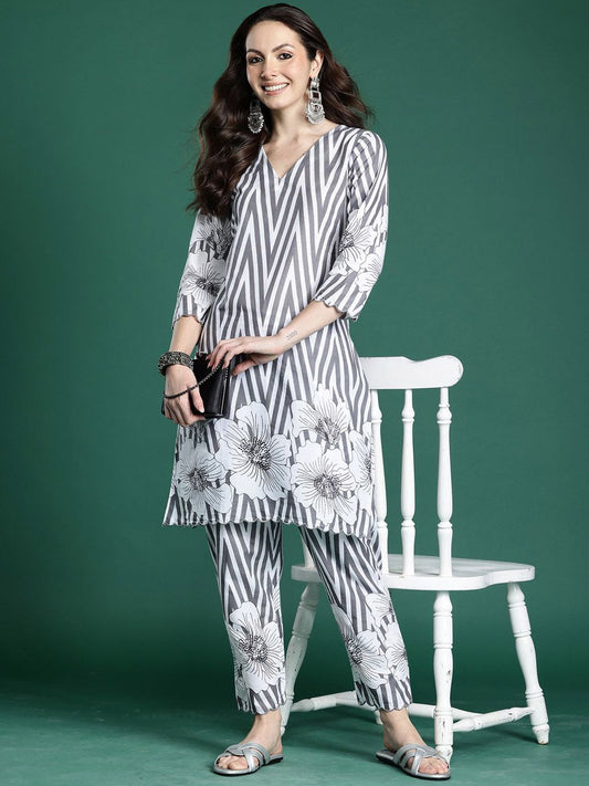 Dhiyona IE Printed Top With Trousers Co-Ords