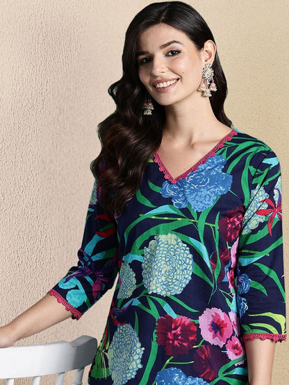 Women Floral Printed Regular Pure Cotton Kurta with Trousers