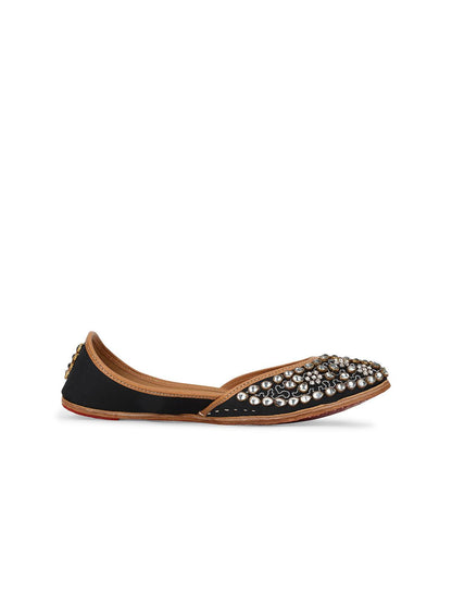 Dhiyona HOP Embellished Ethnic Mojaris