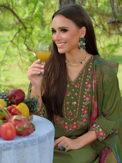 Women Floral Embroidered Kurta with Trousers & Dupatta