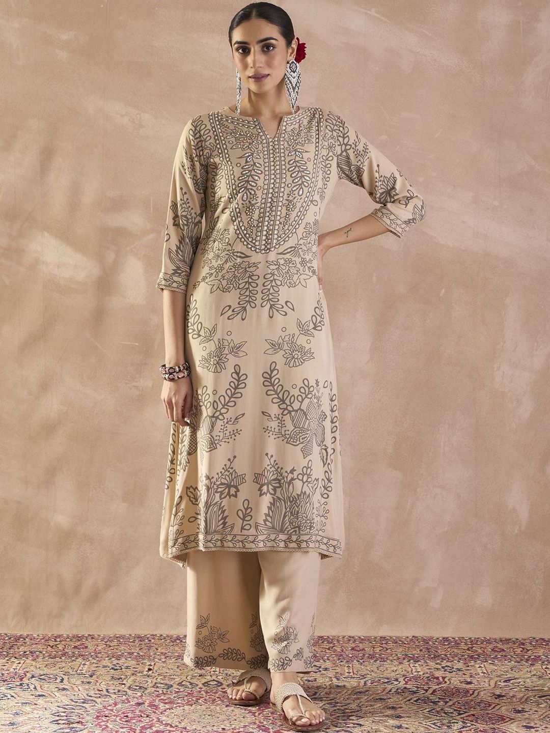 Dhiyona IE Floral Printed Sequinned Tunic With Trousers
