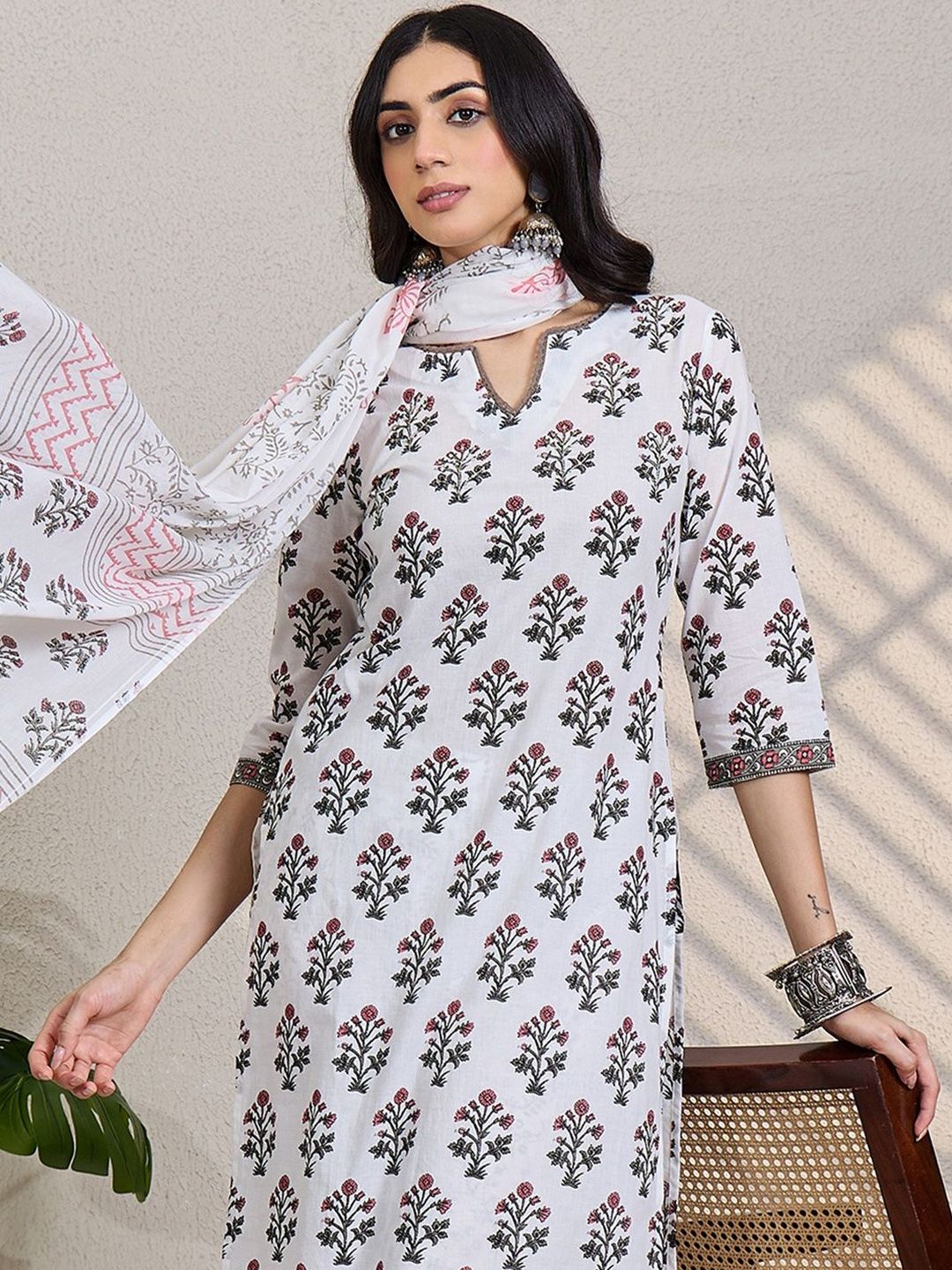 Women Floral Printed Cotton Kurta with Trousers & Dupatta