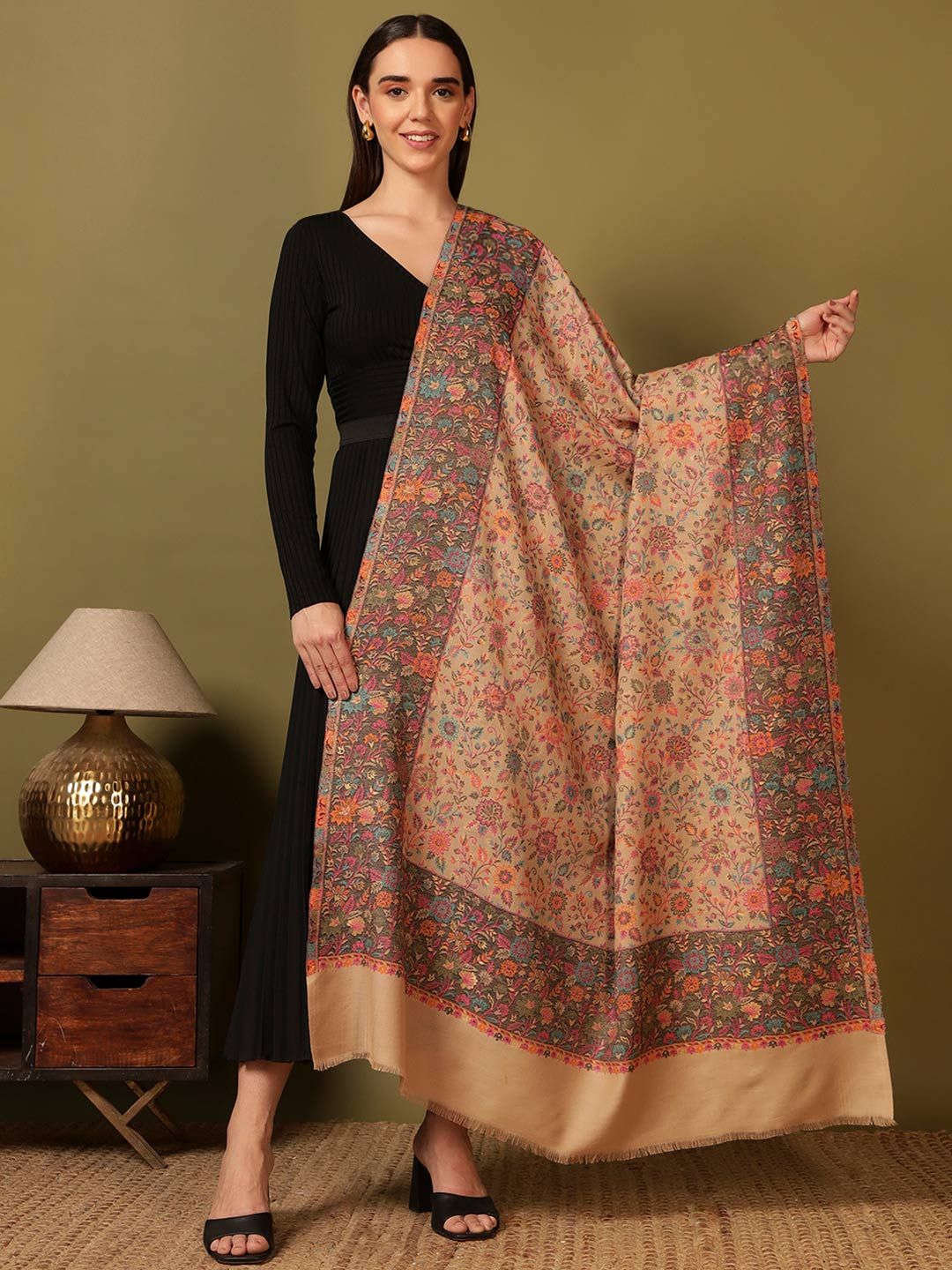 Dhiyona PA Floral Woven Design Woolen Shawl