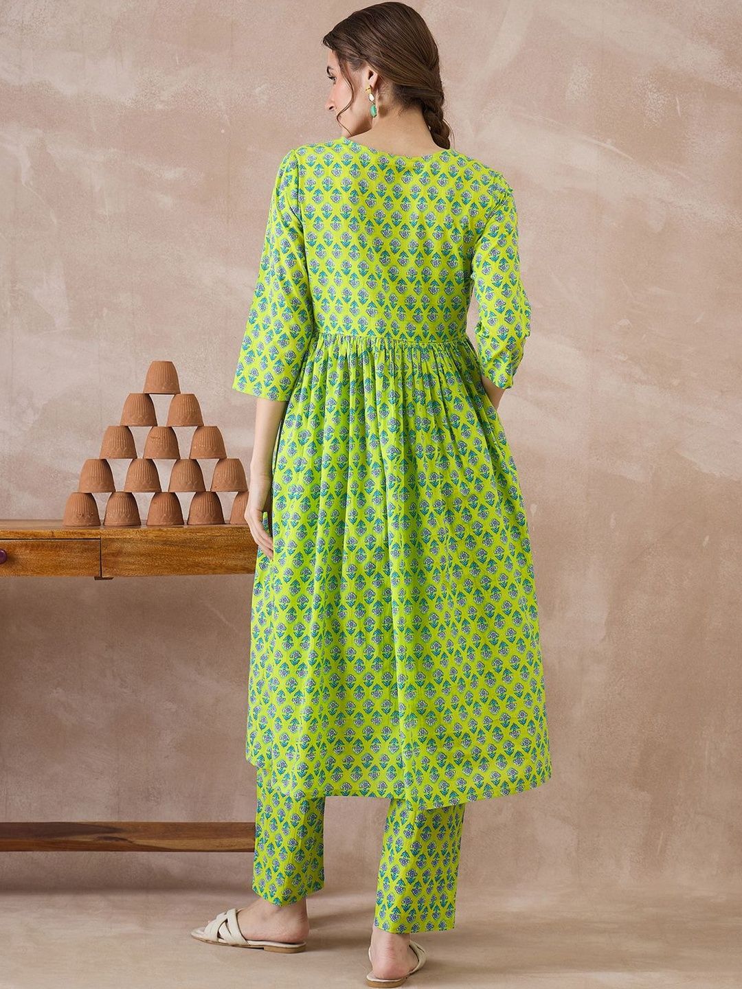 Women Ethnic Motifs Printed Regular Pure Cotton Kurta with Trousers