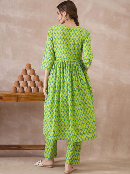 Women Ethnic Motifs Printed Regular Pure Cotton Kurta with Trousers