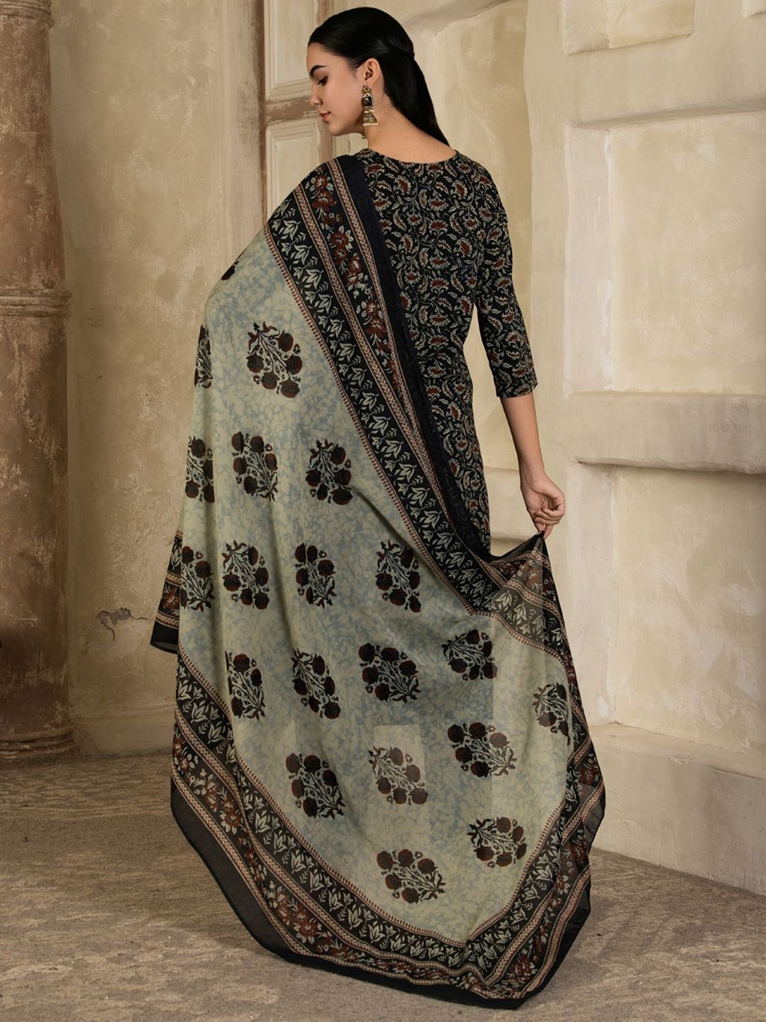Dhiyona SN Women's Floral Printed Cotton Kurta with Trousers & Dupatta