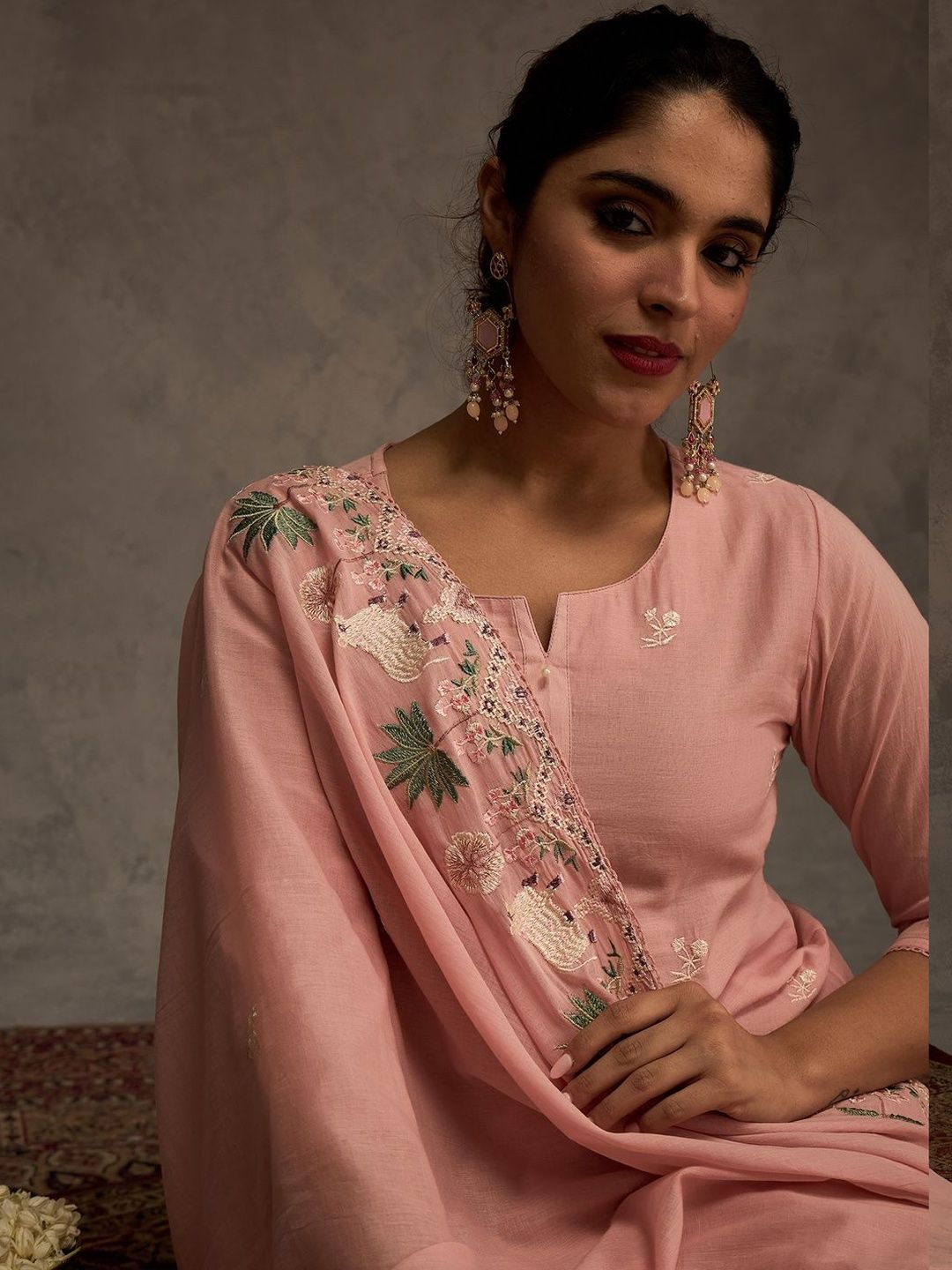 Women Ethnic Motifs Thread Work Pure Cotton Kurta & Salwar With Dupatta