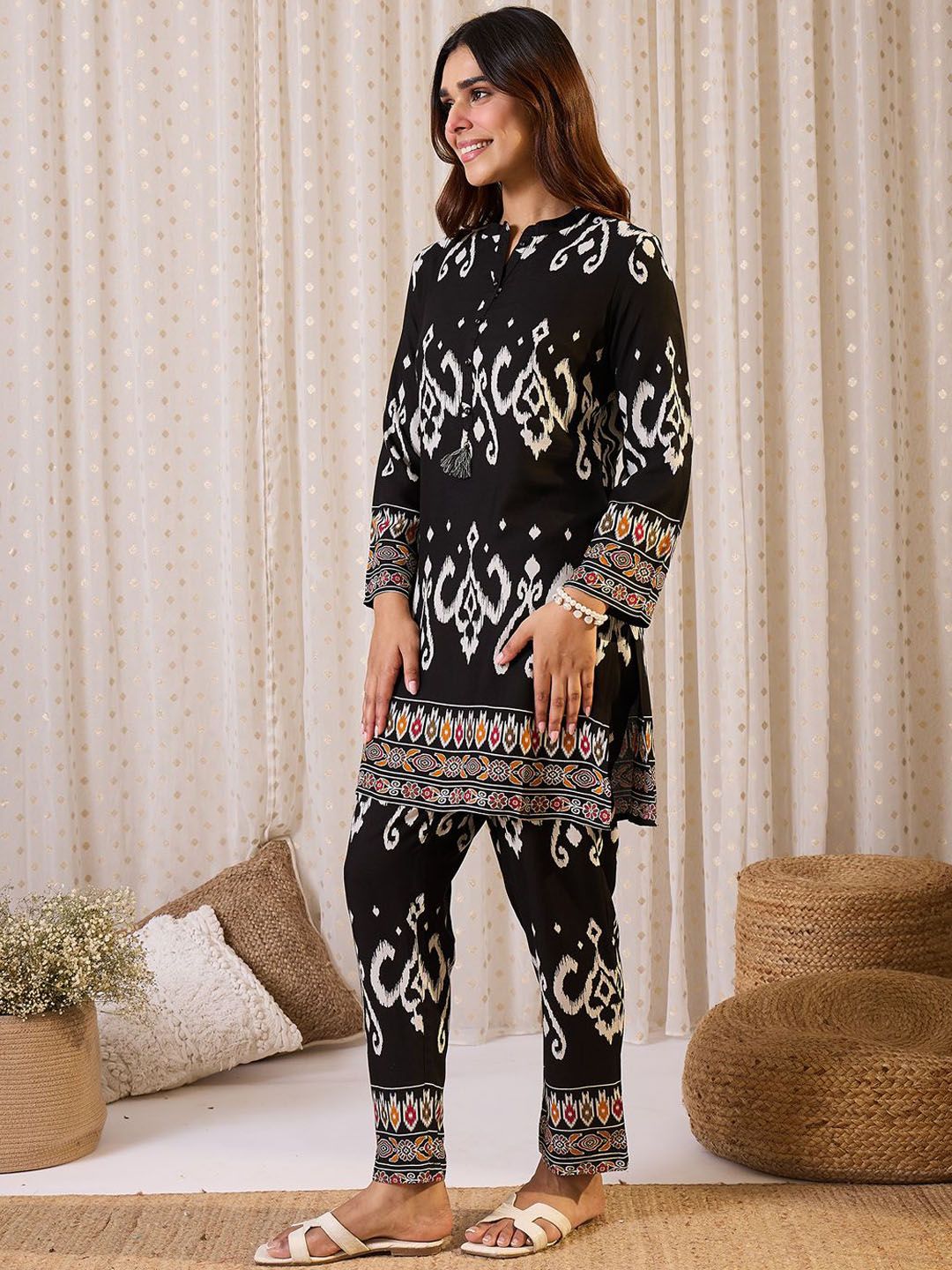 Dhiyona IE Printed Mandarin Collar Tunic With Trousers