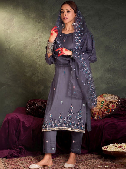 Women Floral Embroidered Regular Thread Work Kurta with Trousers & With Dupatta