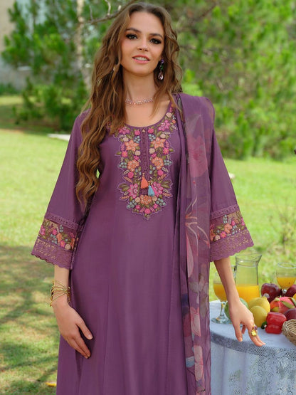 Women Floral Embroidered Regular Thread Work Liva Kurta with Trousers & With Dupatta