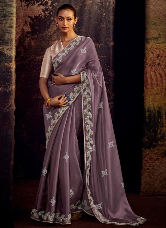 Dhiyona KM Women Royal Purple Silk Saree With Light Pink Contrast Blouse