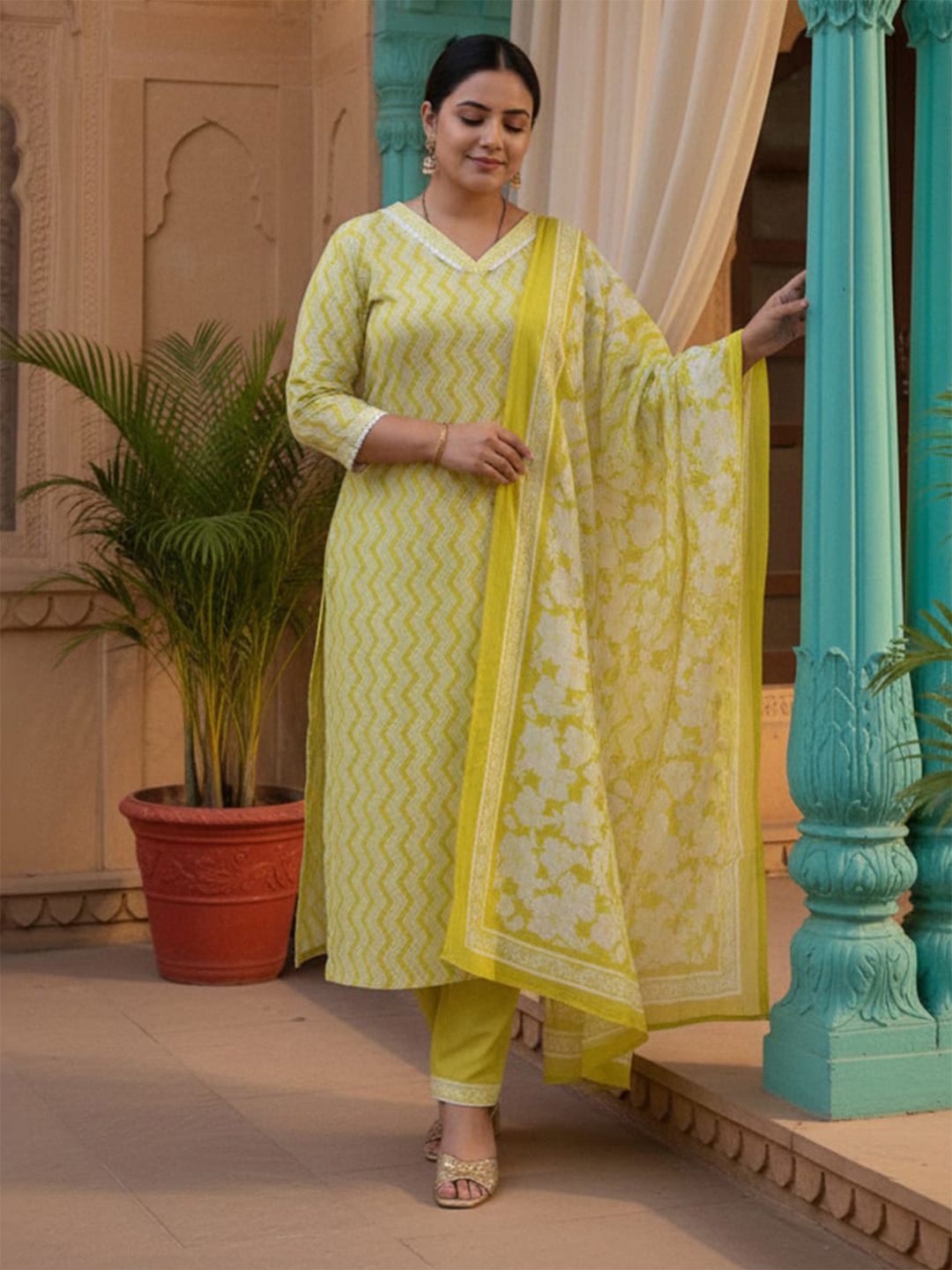 Women Printed Regular Pure Cotton Kurta & Trousers With Dupatta