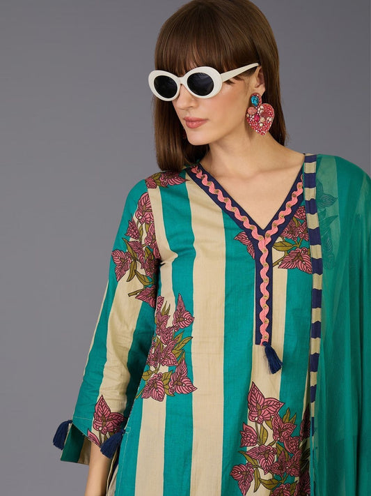 Women Floral Printed Regular Thread Work Pure Cotton Kurta with Trousers & With Dupatta
