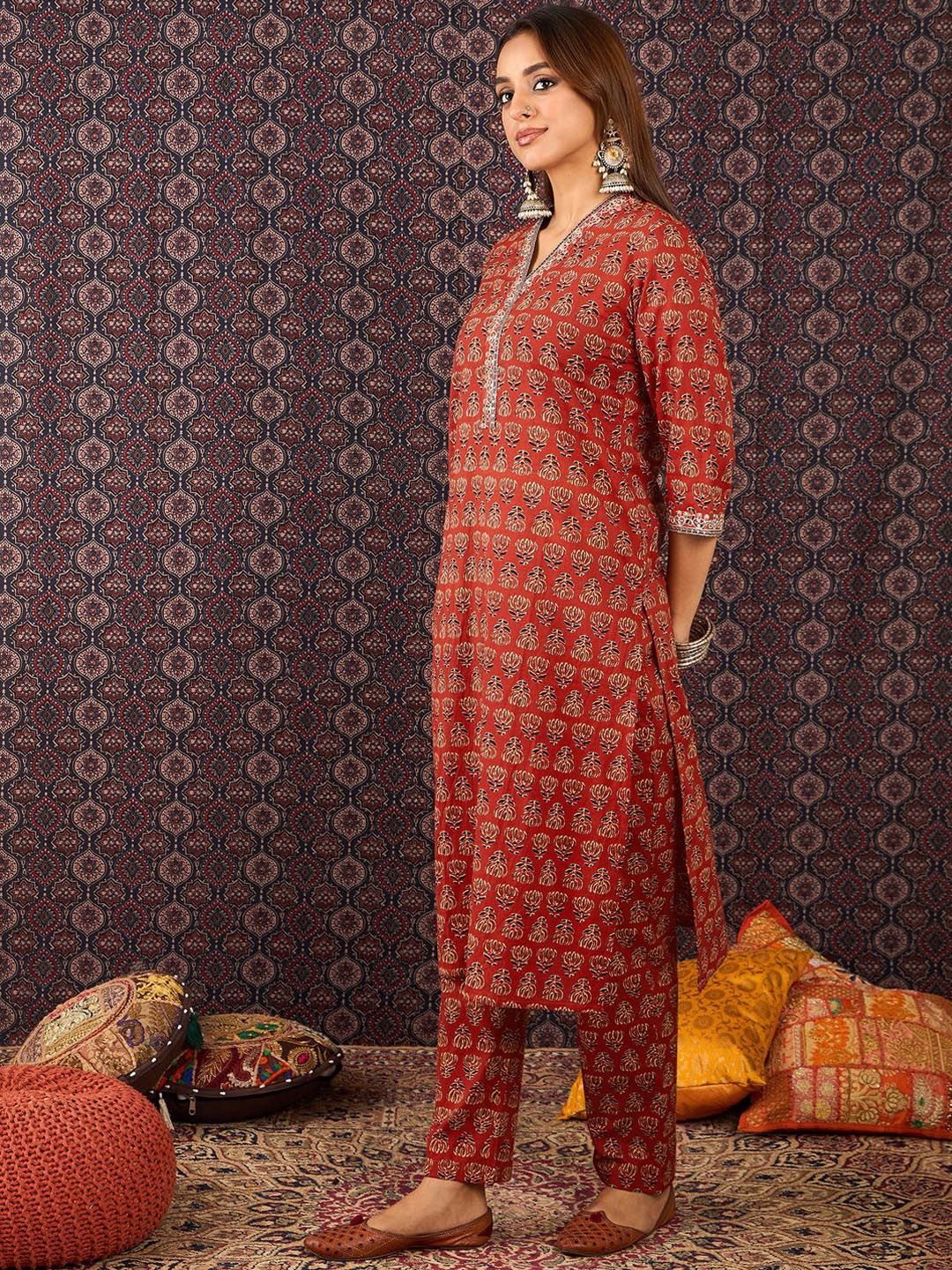 Dhiyona IE Women's Women Ethnic Motifs Printed Straight Pure Cotton Kurta with Trouser