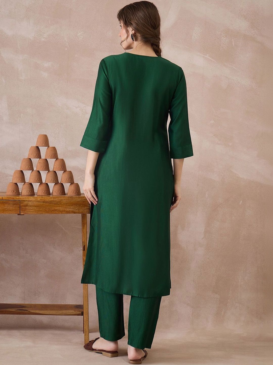 Women Regular Liva Kurta with Trousers