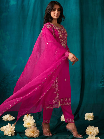 Dhiyona IE Women Floral Embroidered Beads and Stones Kurta with Trousers & Dupatta