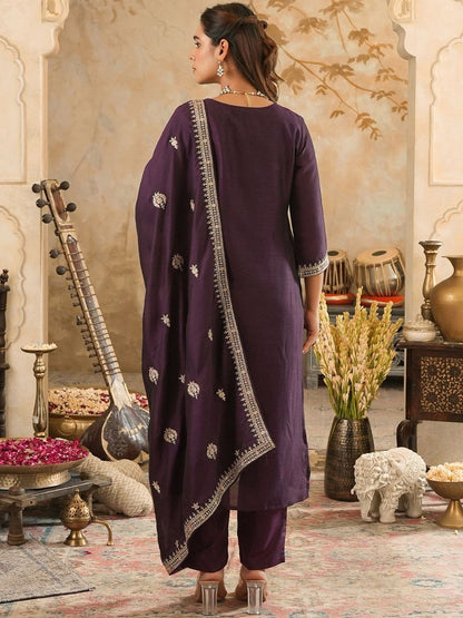 Women Ethnic Motifs Embroidered Regular Thread Work Kurta with Trousers & With Dupatta