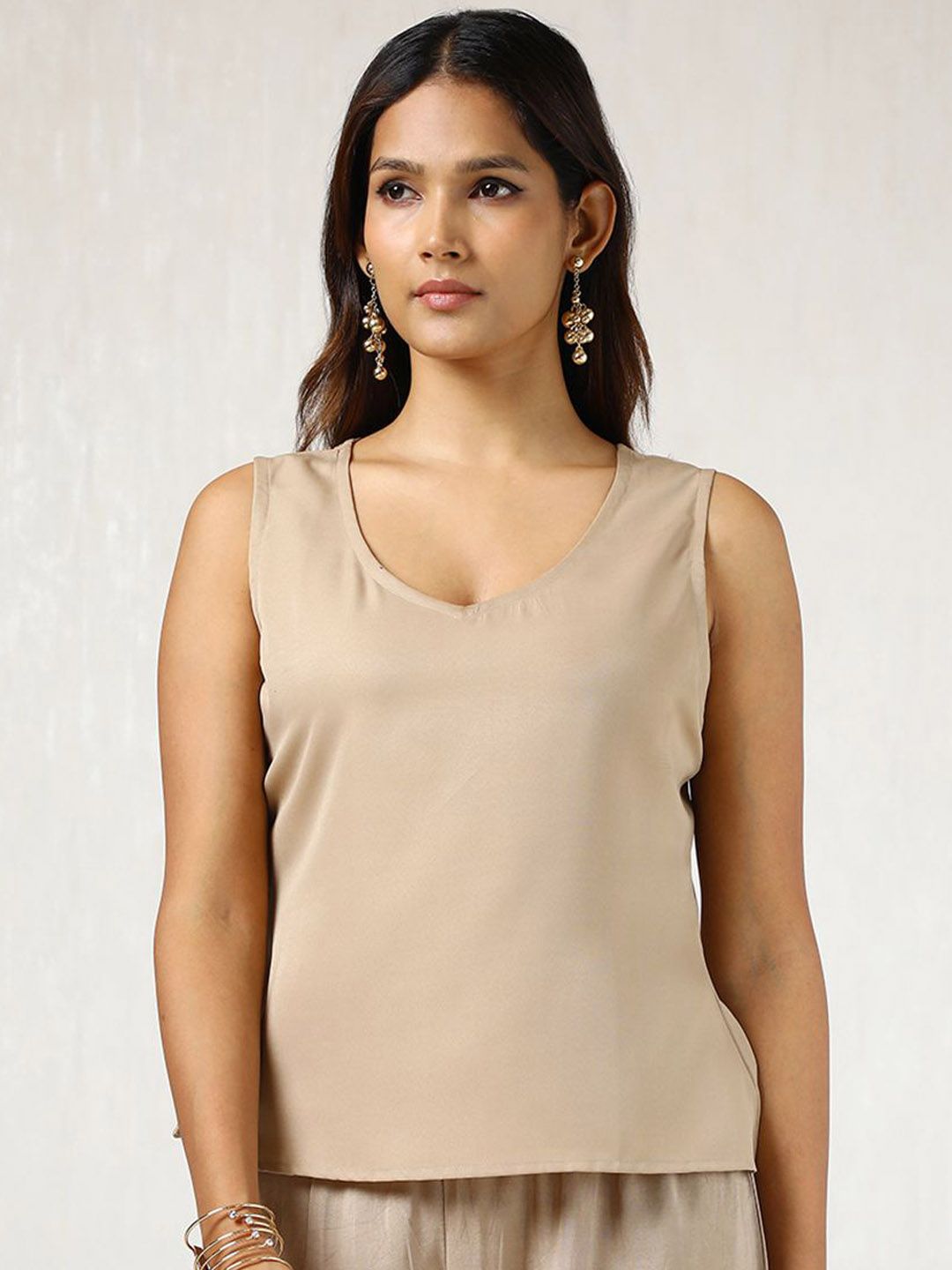 Dhiyona SO Women's Women Ethnic Motifs Printed Regular Beads and Stones Kurta with Trousers