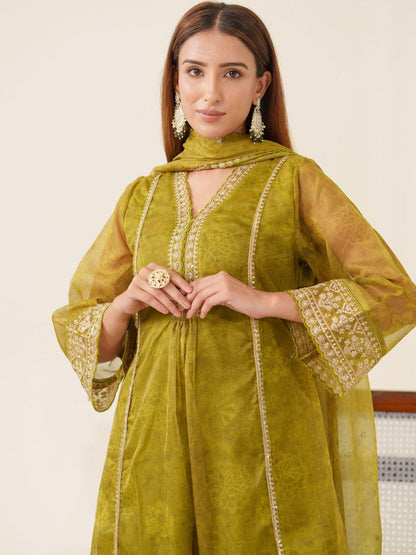 Dhiyona PD Women Ethnic Motif Woven Design Sequinned Straight Kurta With Trouser & Dupatta