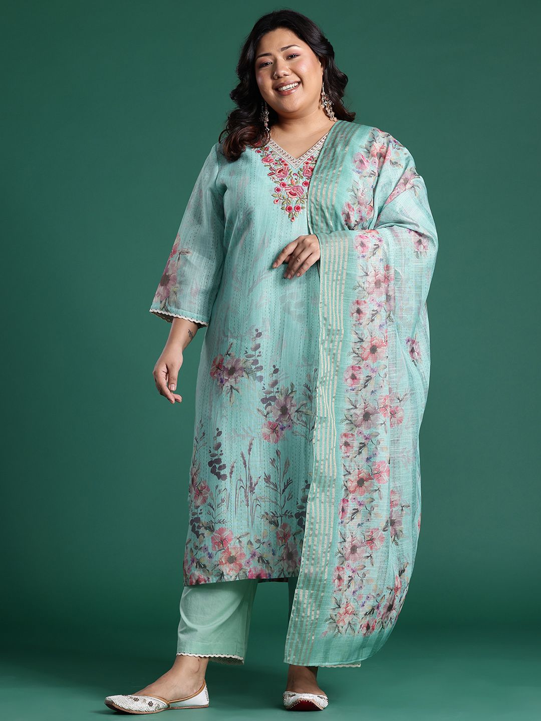 Plus Size Floral Print Regular Thread Work Kurta with Palazzos & Dupatta