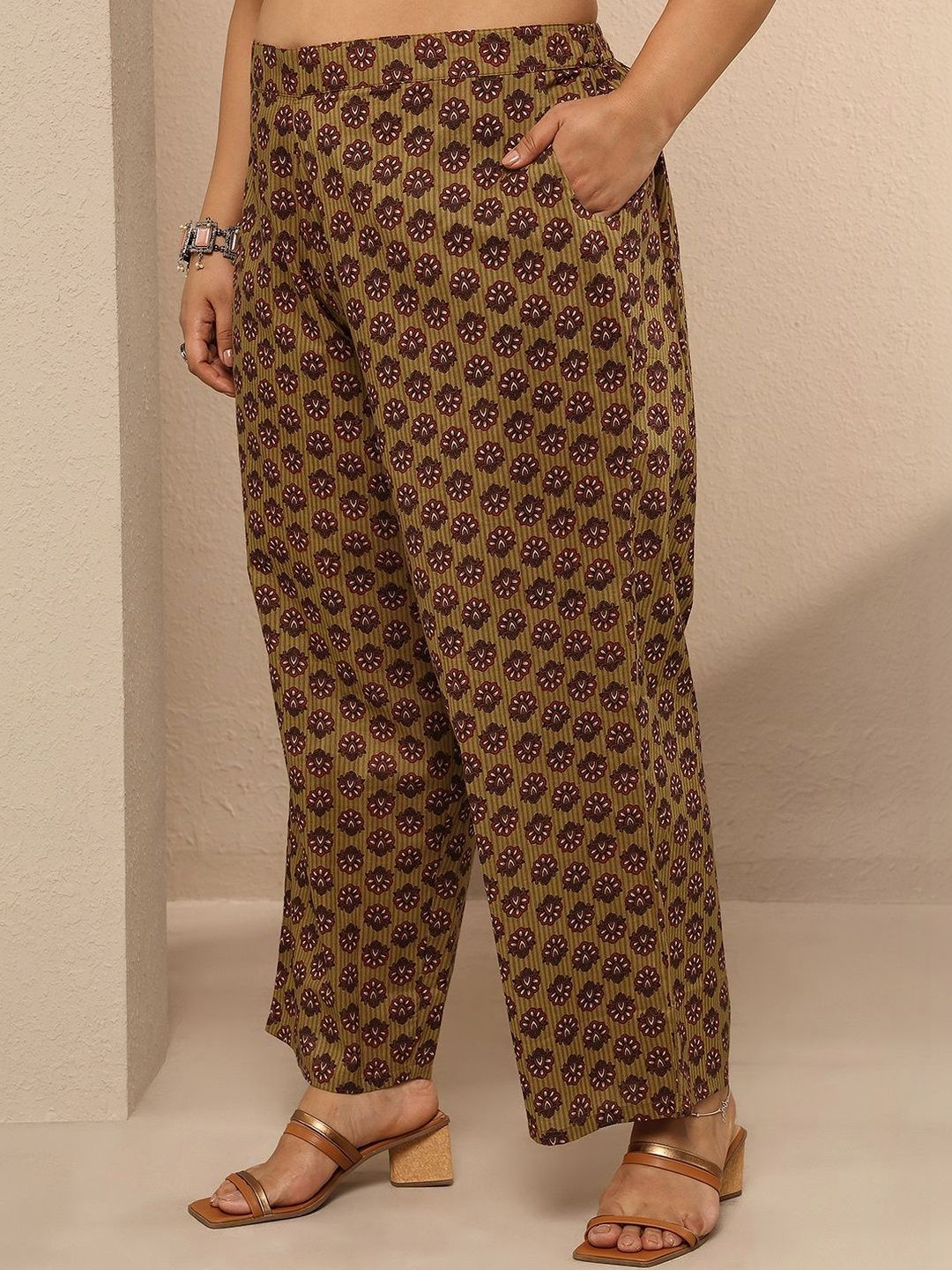 Dhiyona Women's Plus Size Ethnic Motifs Printed Kurta with Trousers & With Dupatta