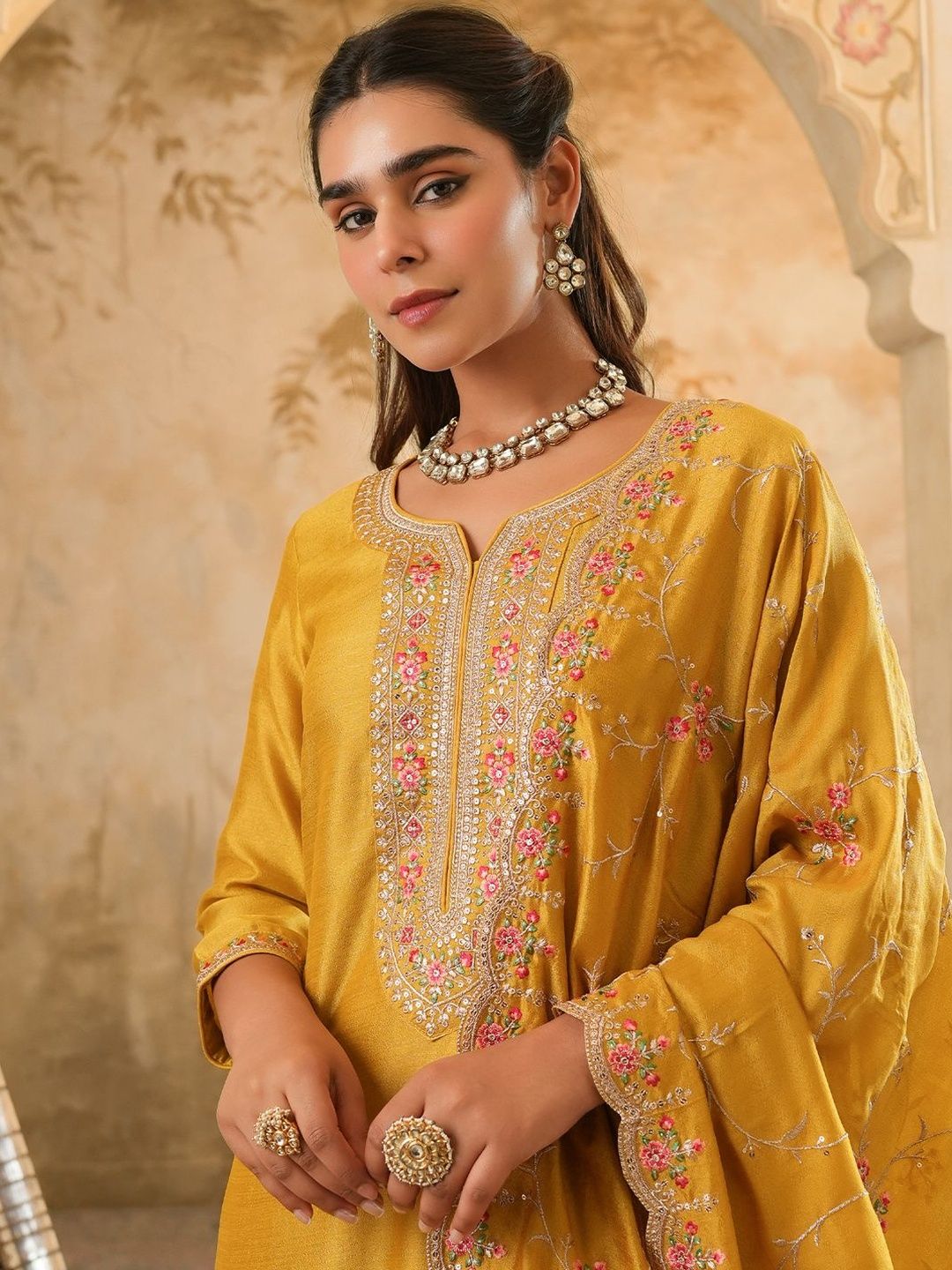 Women Ethnic Motifs Embroidered Regular Thread Work Kurta with Trousers & Dupatta
