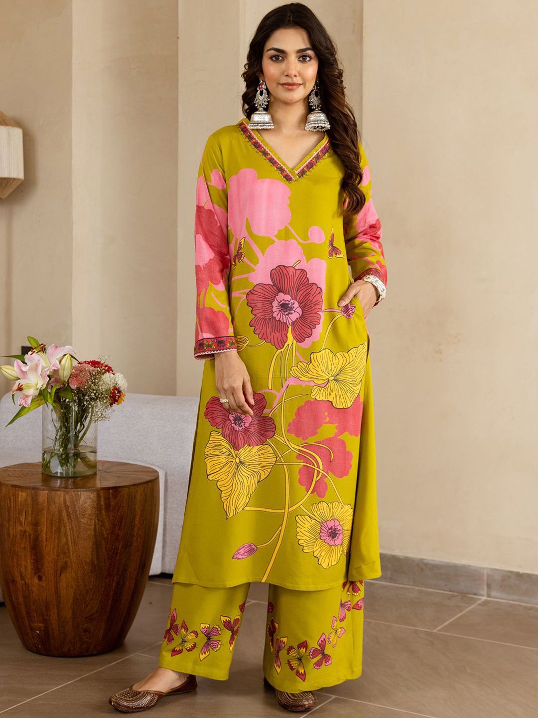 Dhiyona IE Floral Printed V-Neck A-Line Tunic & Palazzo