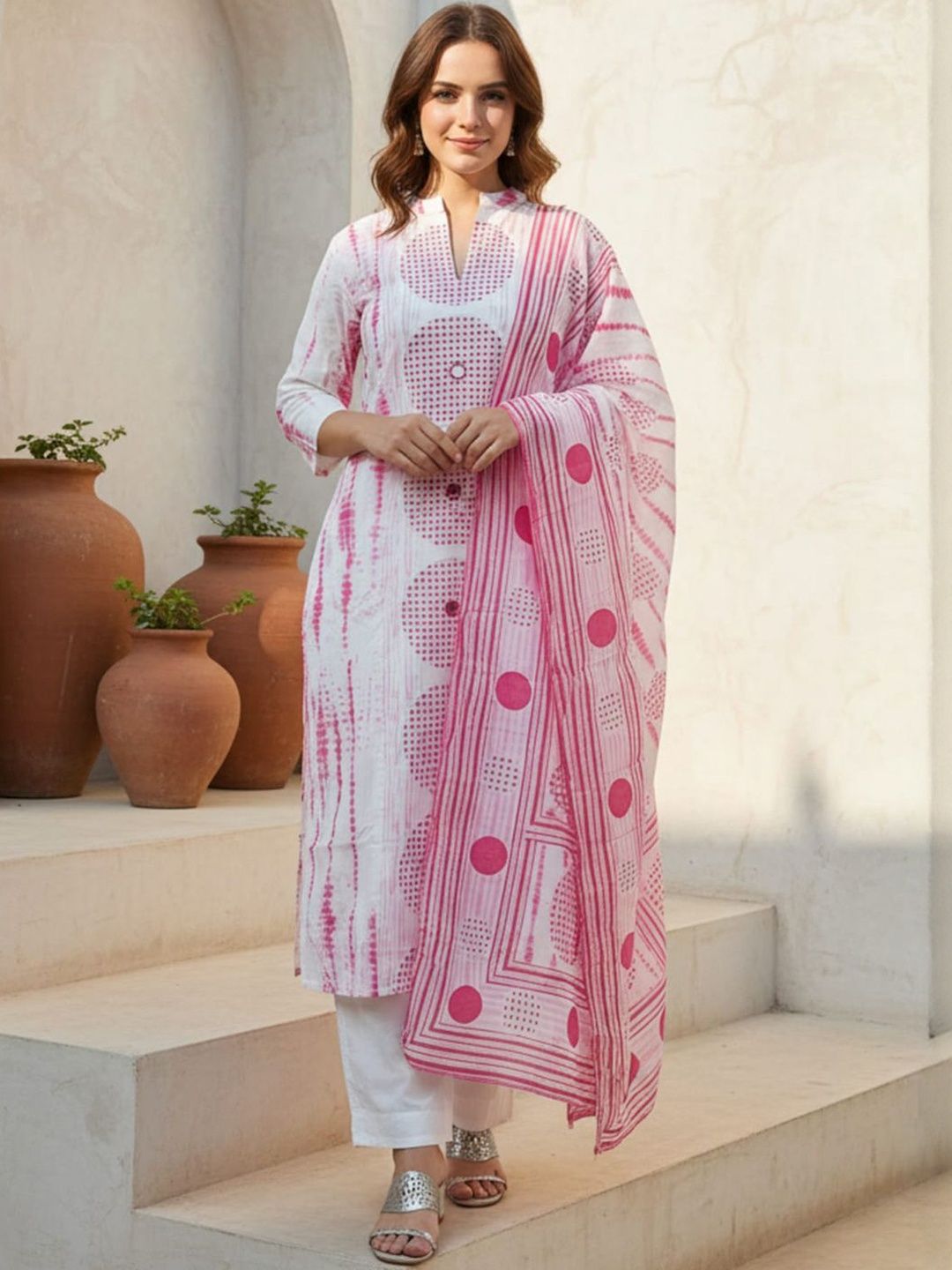 Floral Printed Notch Mandarin Collar Cotton Kurta With Trousers & Dupatta