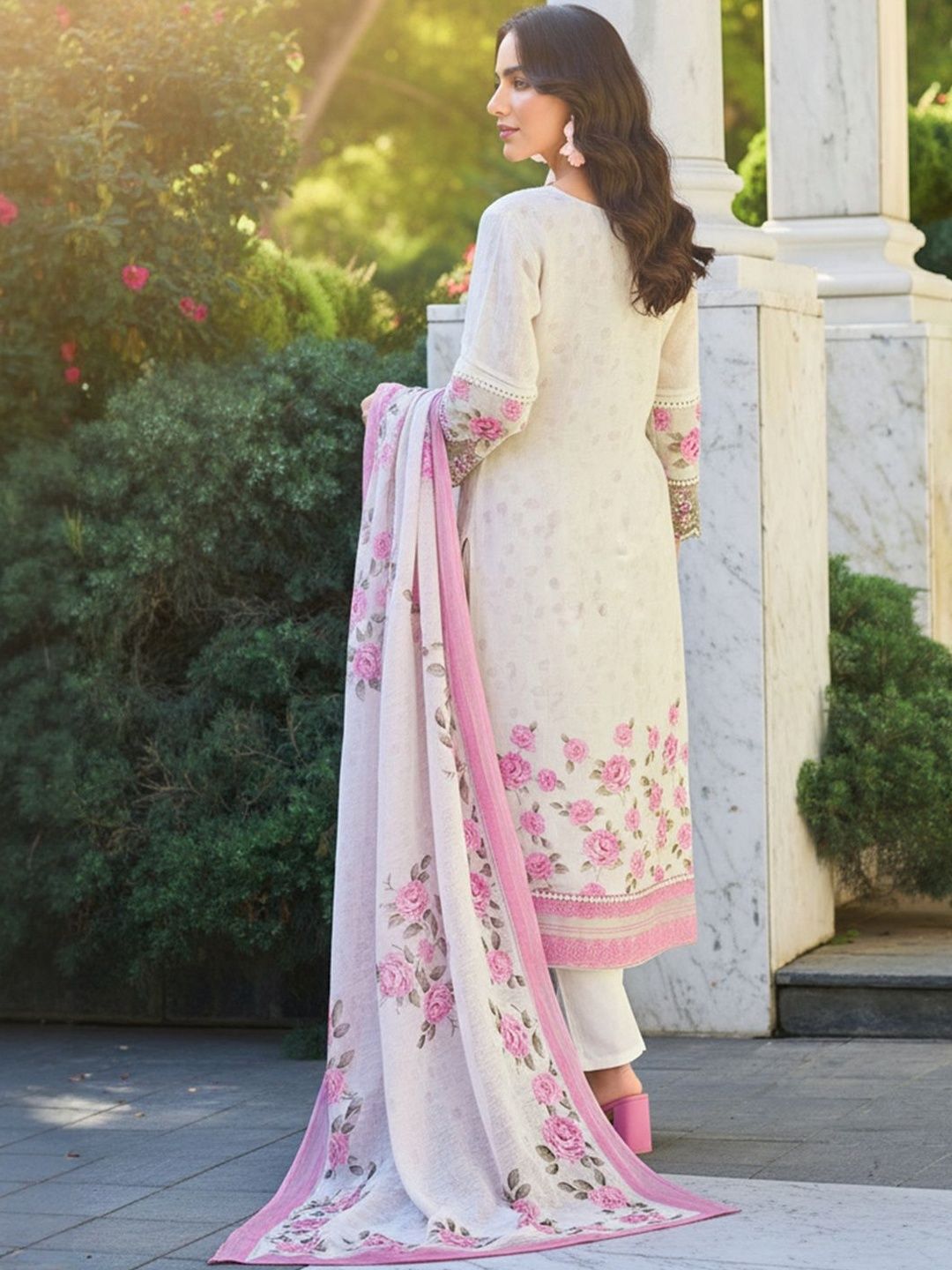 Floral Printed Round Neck Thread Work Linen Kurta With Trousers & Dupatta