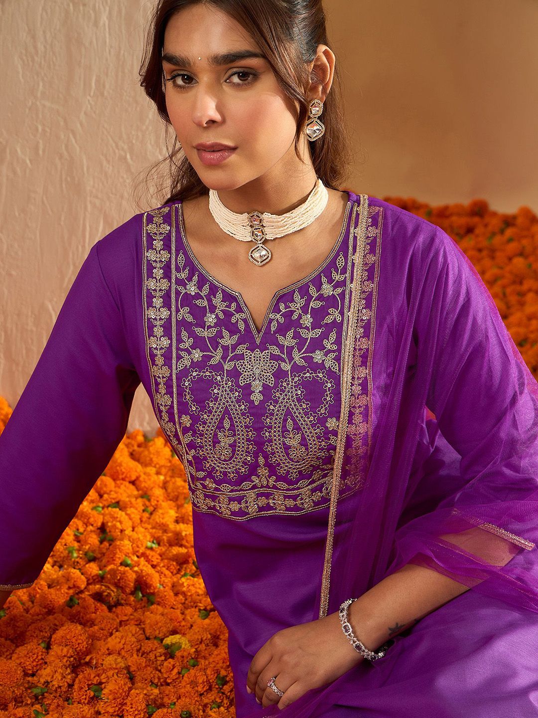 Dhiyona IE Floral Embroidered Liva Straight Kurta With Trousers & Dupatta
