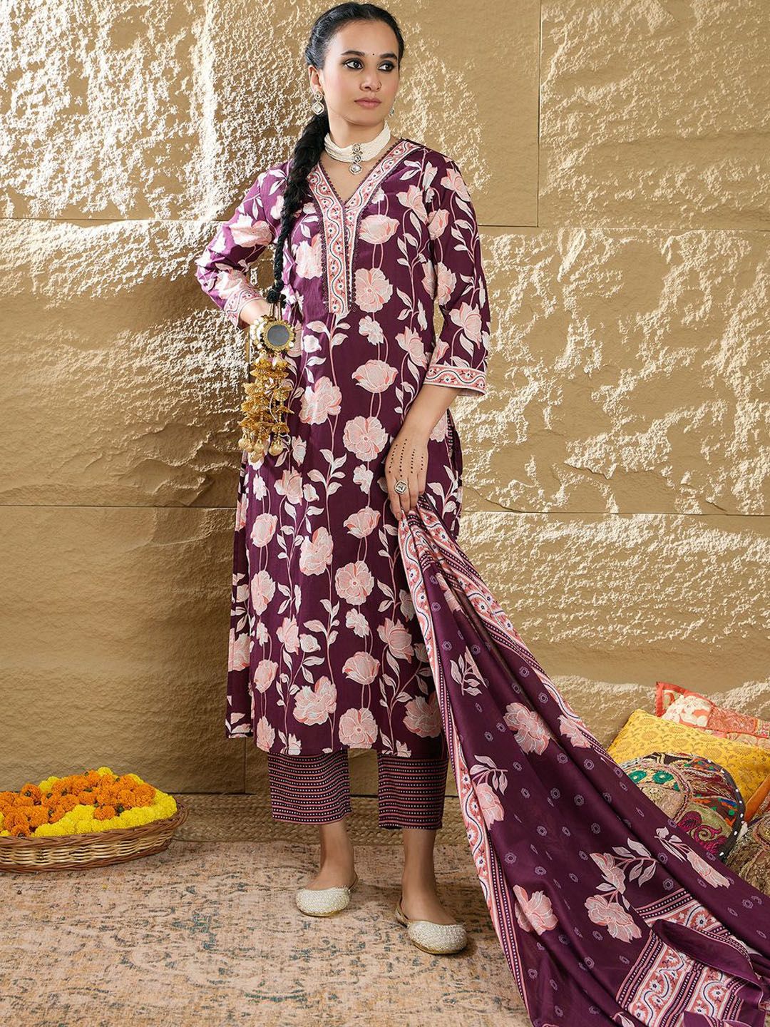 Women Floral Printed Regular Pure Cotton Kurta with Trousers & Dupatta